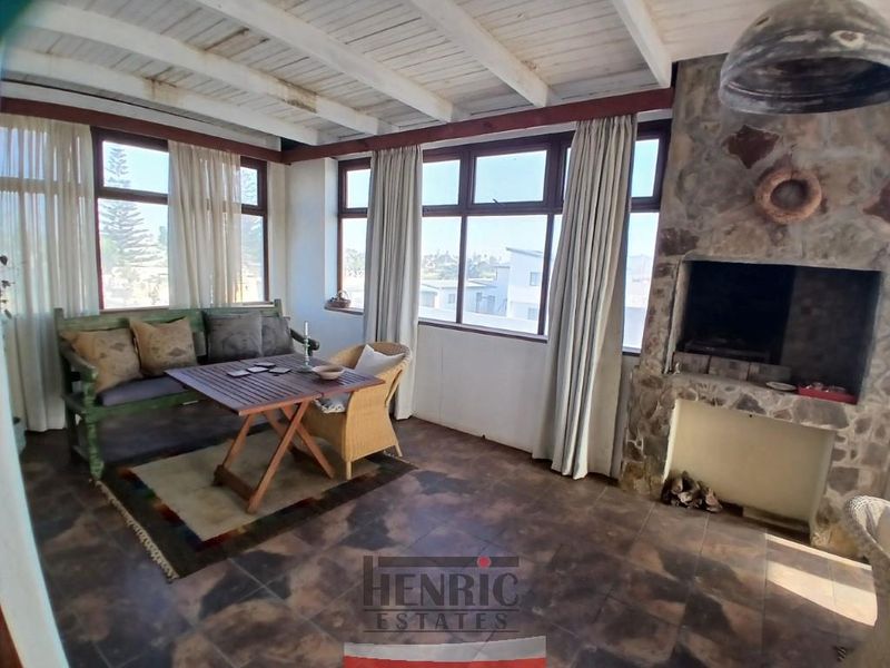 Grand Old Lady with Seaview - Photo 3