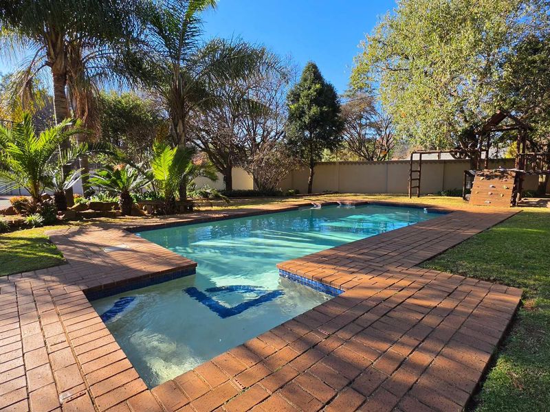 Magnificent Multi-Residence Estate on 3 339sqm – Luxury, Lifestyle & Endless Possibilities in Rynfield Estates - Photo 7