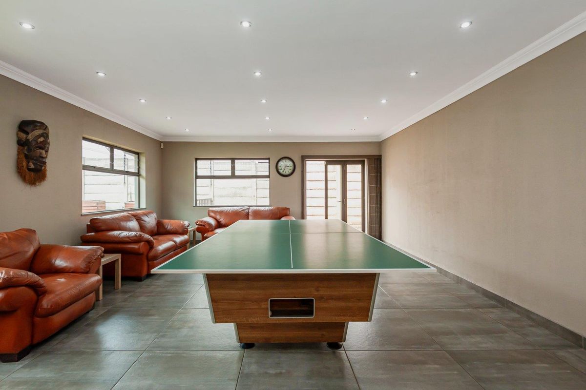 Chef's Dream Kitchen & Cozy Fireplace Await! - Photo 4