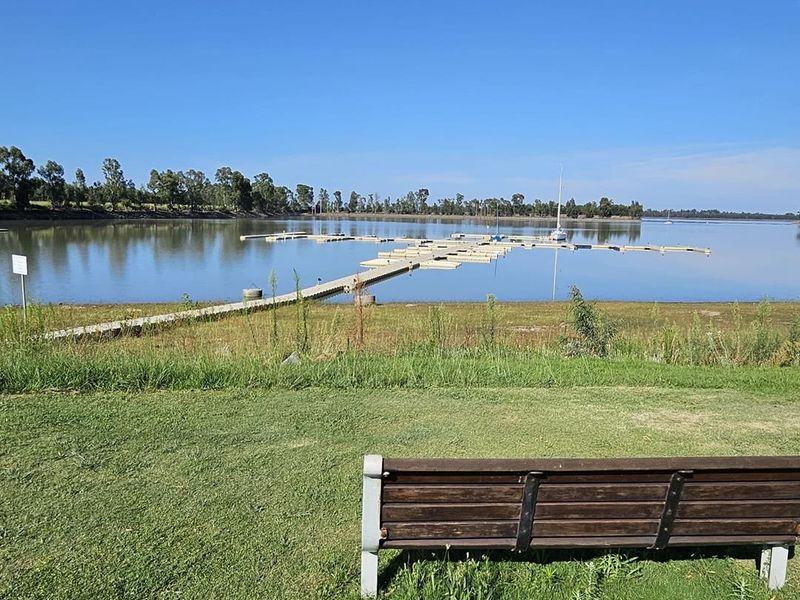 Where Golf Course Living Meets Waterfront Luxury - Photo 5