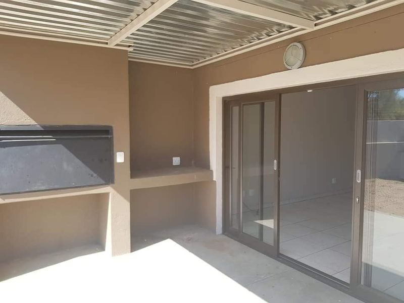 Acacia Vale 3 Bedroom - Photo 10