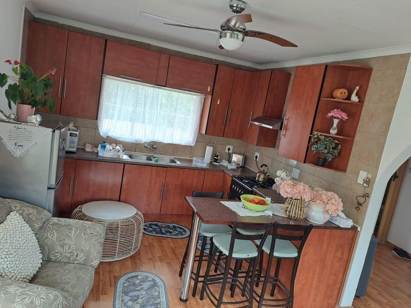 Pet Friendly Cottage for Cats Only for Rent - Photo 5