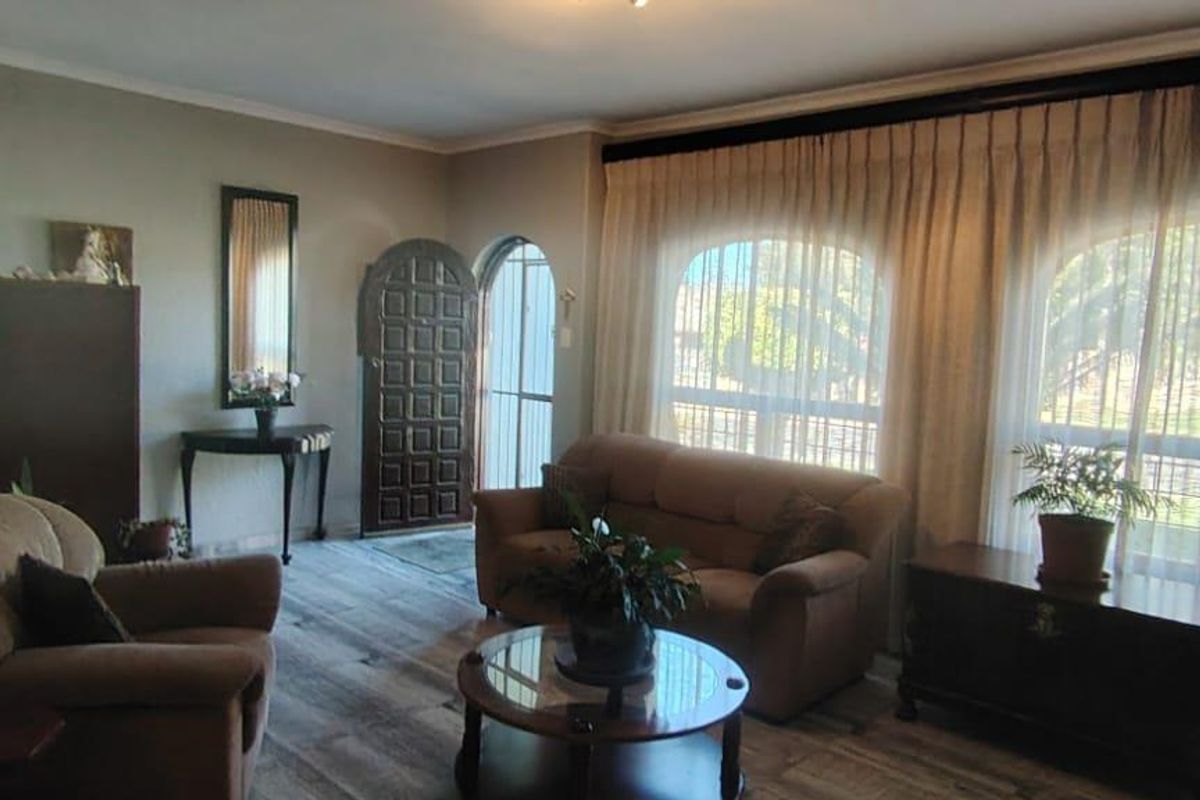 3 Bedroom House  with Flatlet For Sale George South - Photo 3