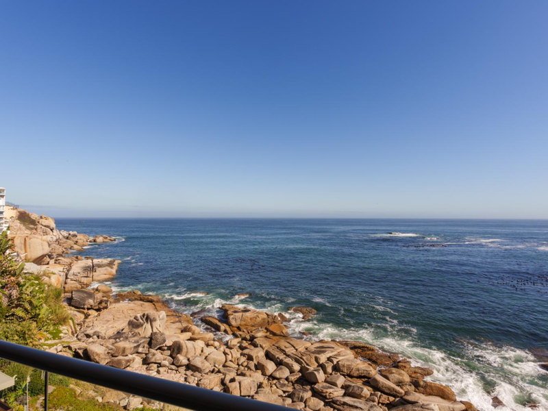 North facing on the Water’s Edge - Impressive "The Bantry" - Photo 6