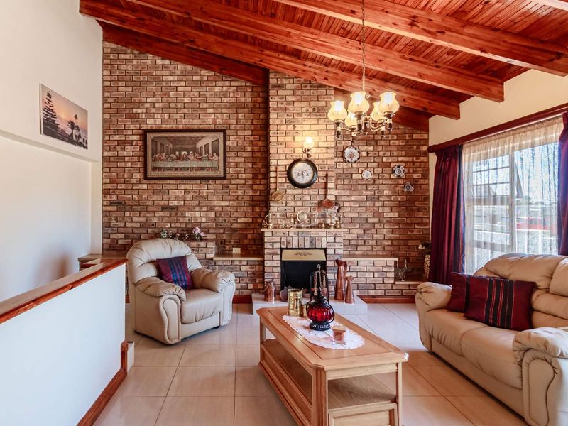 Modern Family Living in the Heart of Malabar! - Photo 10