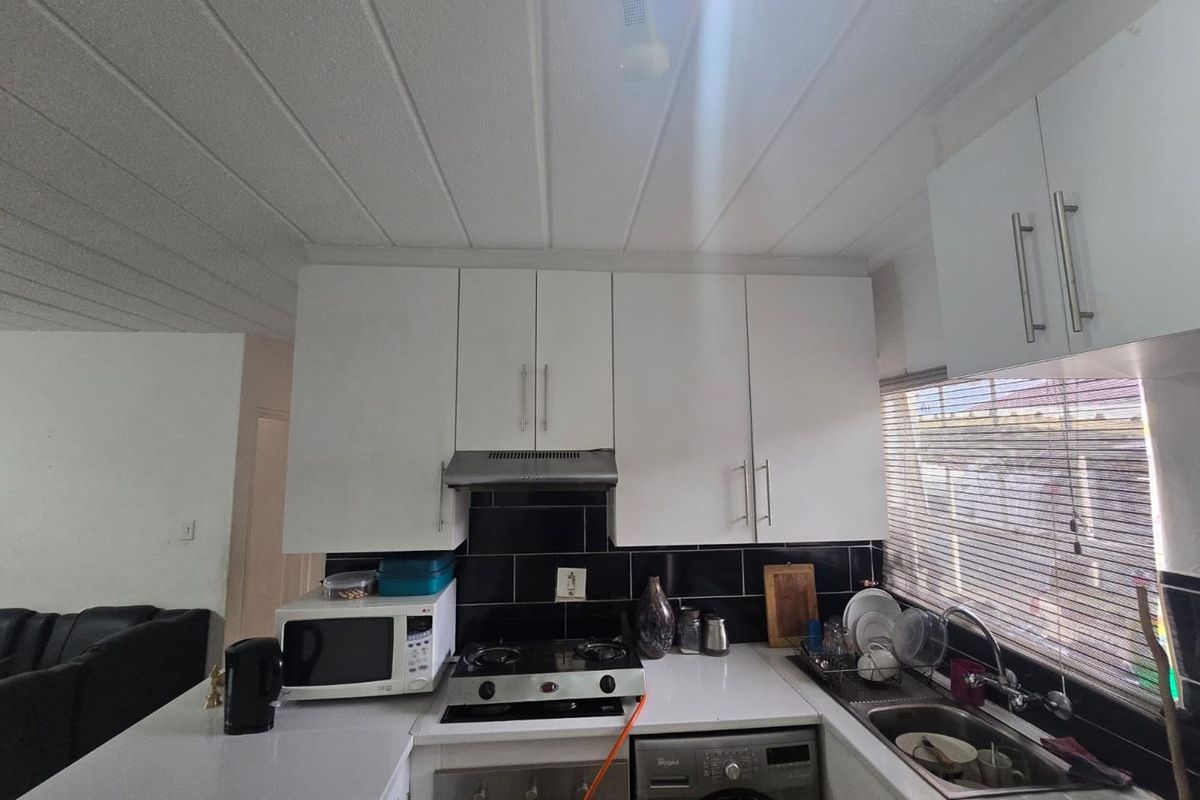 Charming Two-Bedroom Apartment in Meyersdal - Photo 2