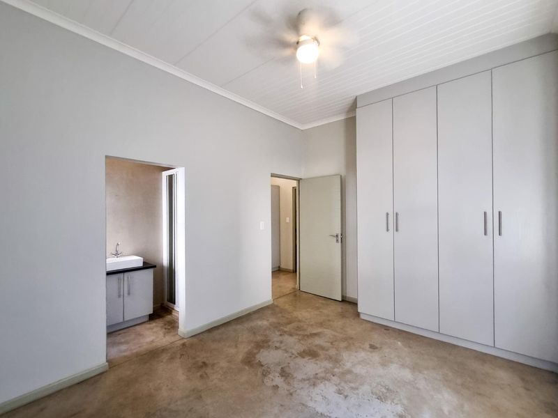 2-bedroom townhouse for sale - Photo 7