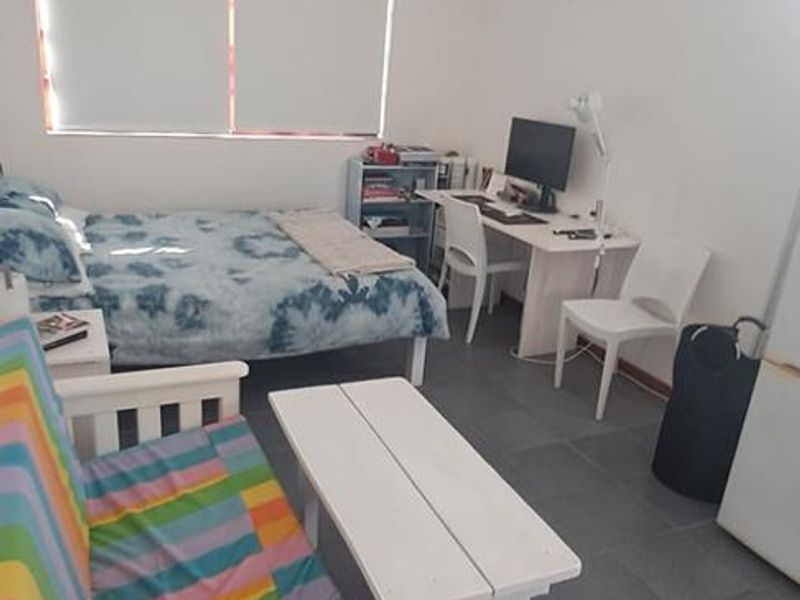 Upmarket Flatlets to Rent - Summerstrand - Photo 2