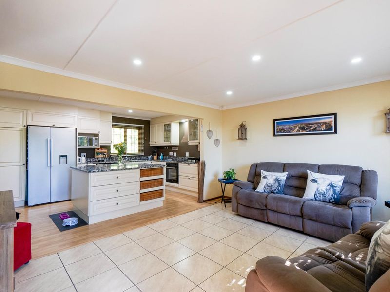 Prime location family home - Photo 7