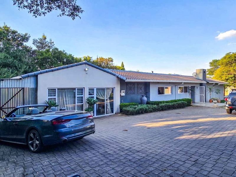 Spacious Family Home For Sale - Photo 4