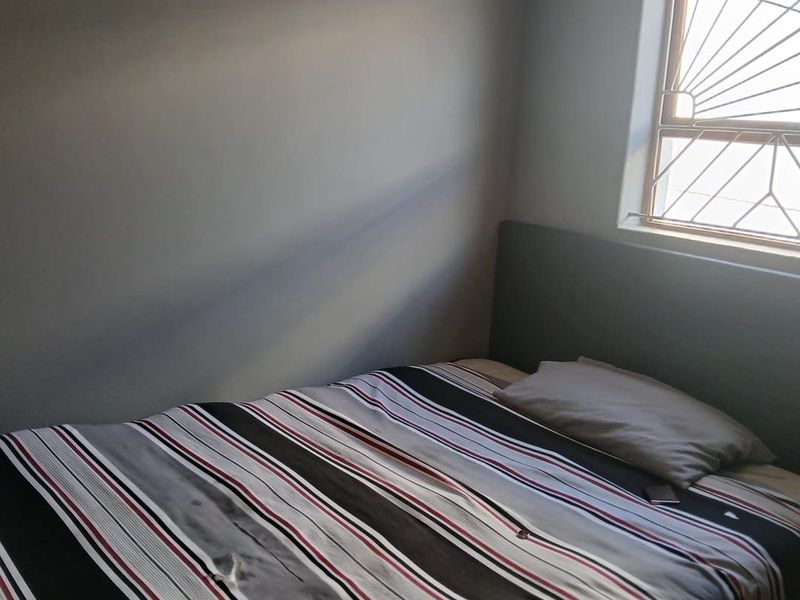 Charming Two-Bedroom House for Rent in Kraaifontein, Scottsdene - Photo 7