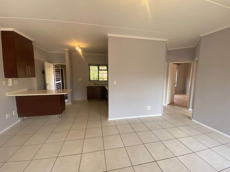 Ground Floor Gem with Private Garden & Pet Friendly Living - Photo 8