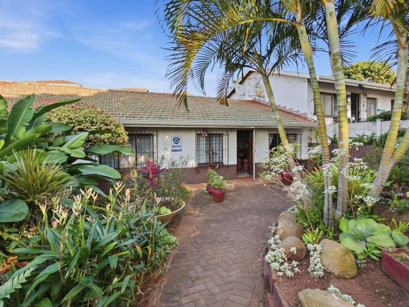 Level land pet friendly simplex - Photo 1