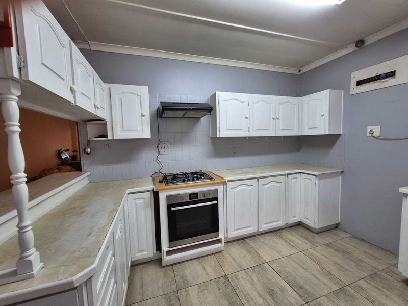 Family home with flatlet - Photo 7