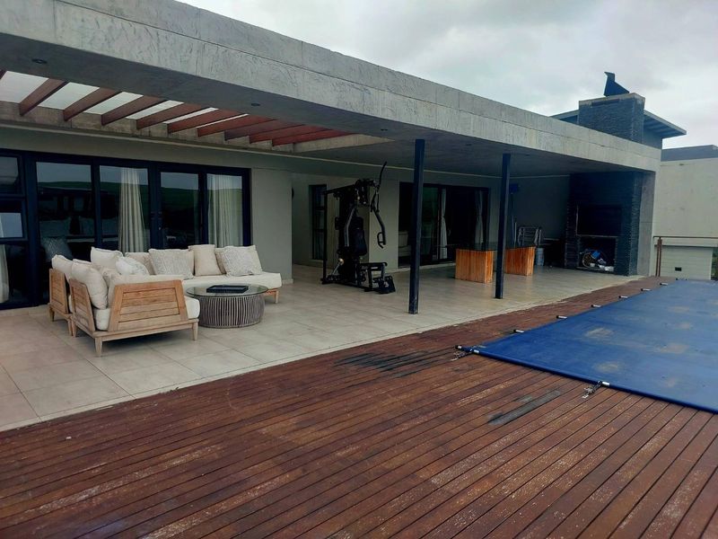 Beautiful Home For Rental in Palm Lakes Estate - Photo 1