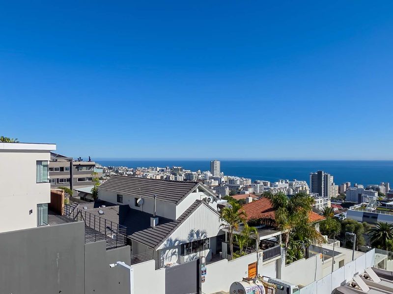 SEA POINT UPPER HOME - Photo 2