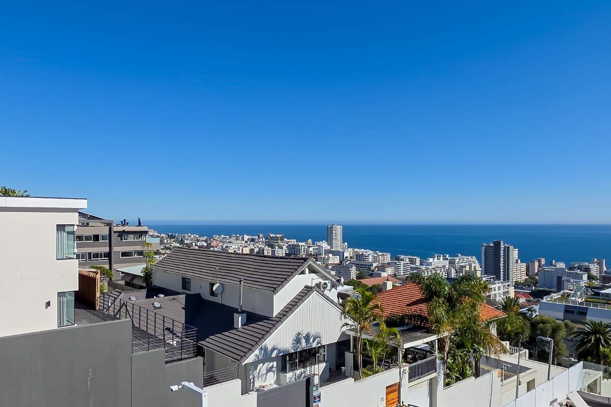 SEA POINT UPPER HOME - Photo 2