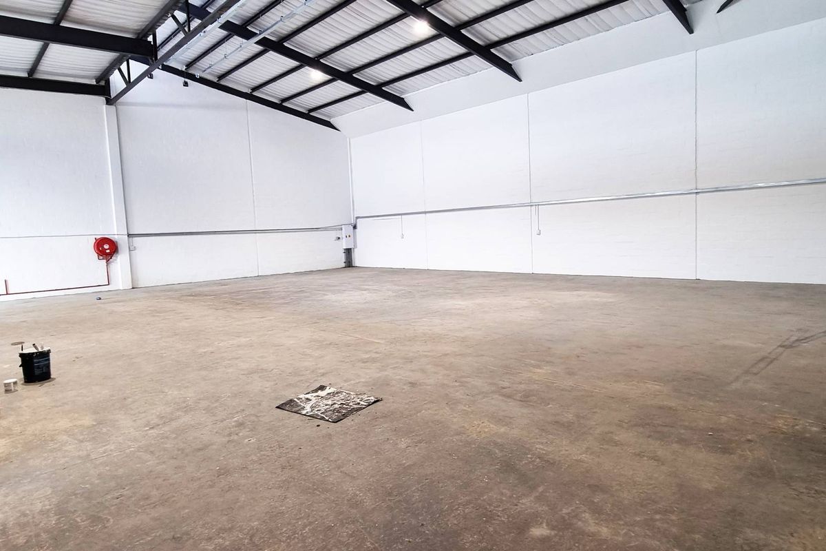Newly Refurbished Warehouse Close to Builder's Warehouse - Photo 4
