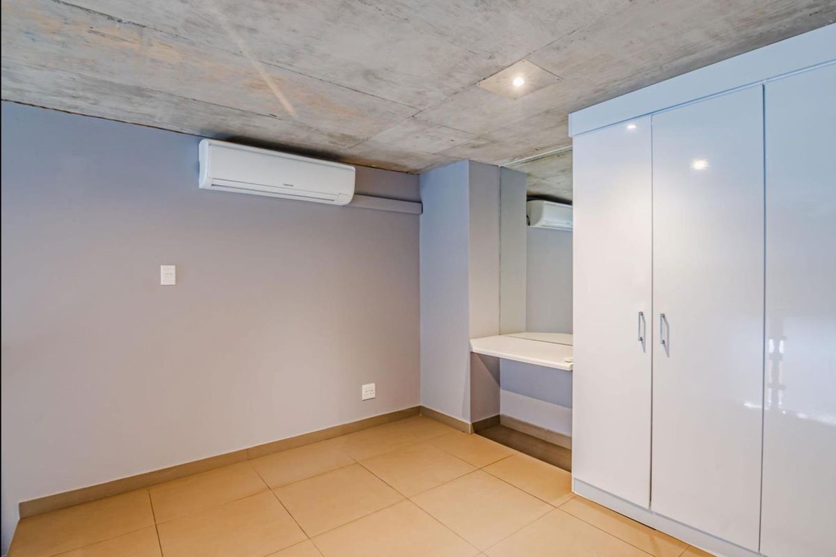 Stylish Loft Living in the heart of Pretoria - Photo 3