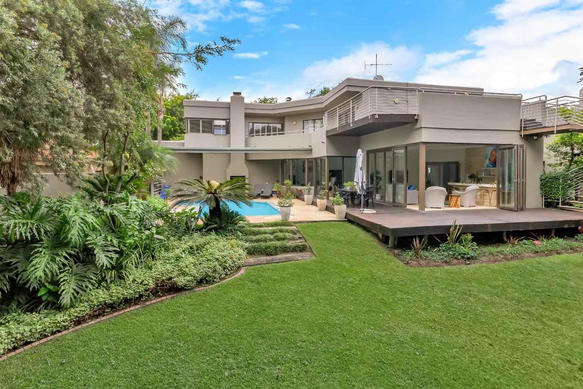 5 Bedroom House for Sale in Dainfern Golf Estate - Photo 2