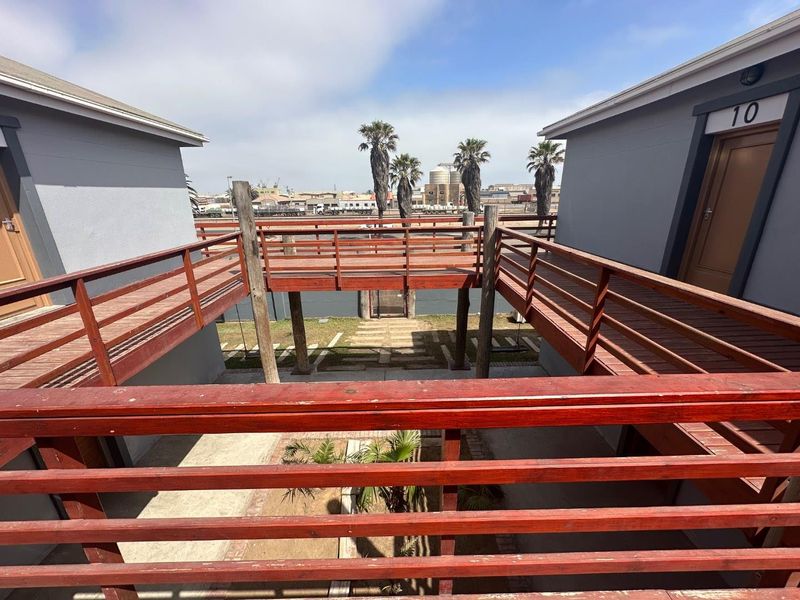 Block of Flats & Offices Walvis Bay - Photo 5