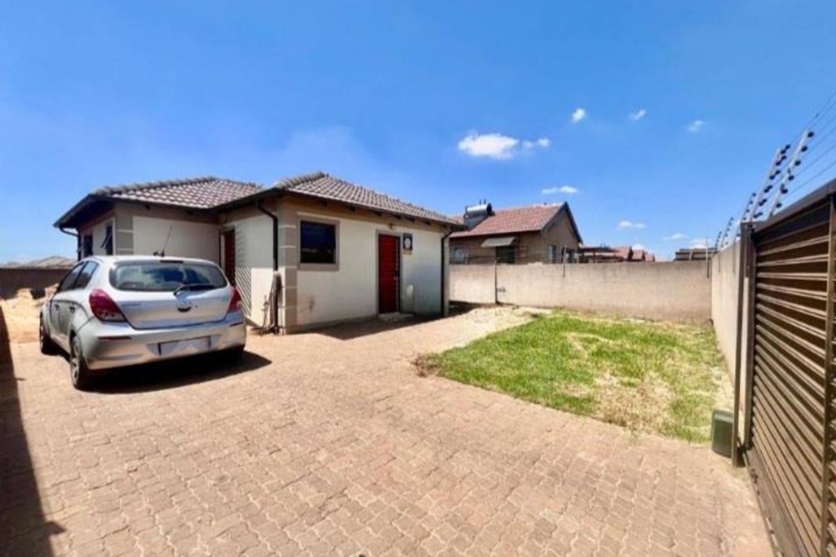 Family Home For Sale - Photo 2