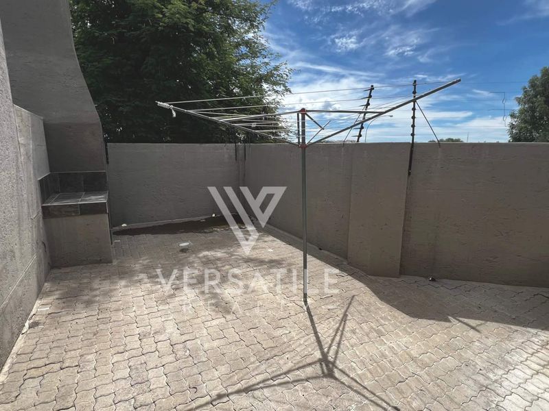 2 Bedroom Apartment for sale in Pionierspark Extension 1 - Photo 8