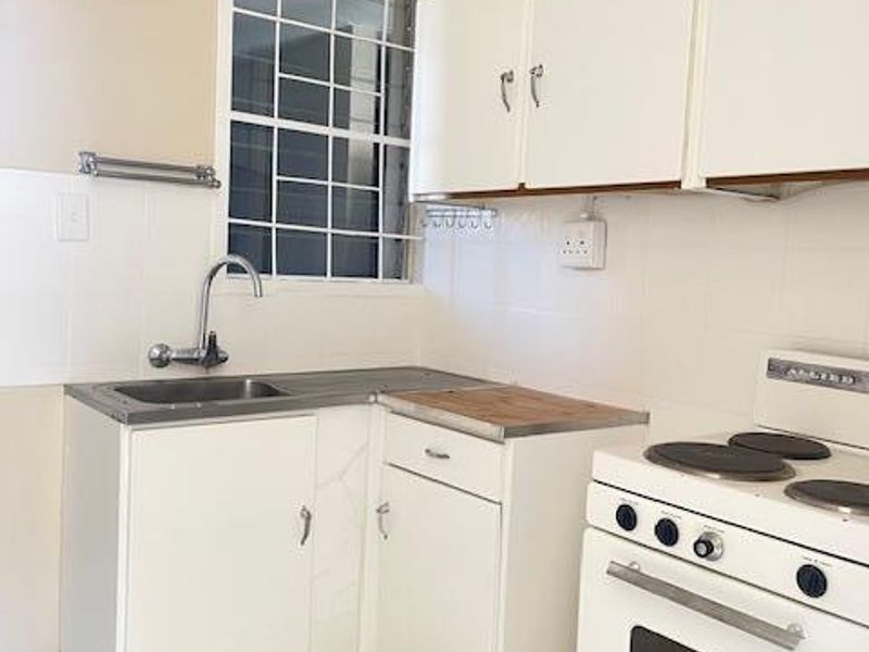 Bachelor Apartment For Rent in Pearcyan - Sunnyside| Affordable & Central - Photo 8