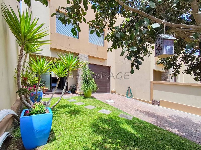 Dolphin Beach, Walvis Bay:  Very neat 3 Bedr Townhouse is for Sale - Photo 6