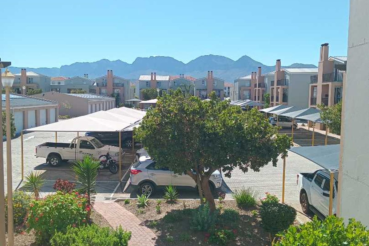 Popular Mont Blanc Complex - Photo 3