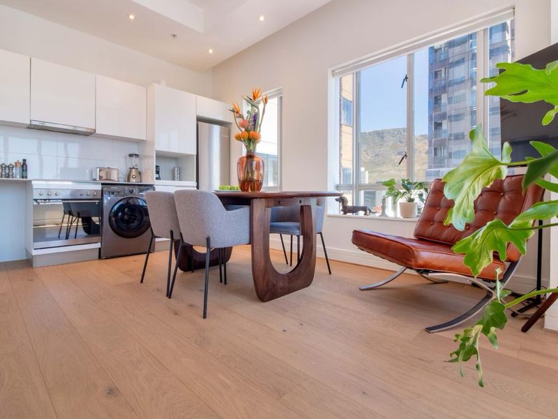 City living at its finest - Photo 2