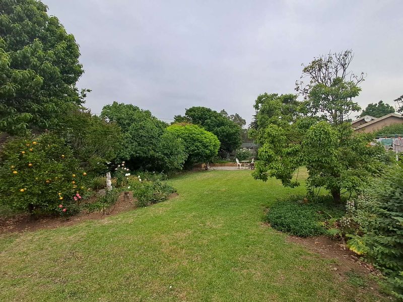 Endless Possibilities in This 3-Bedroom Family Home! - Photo 4