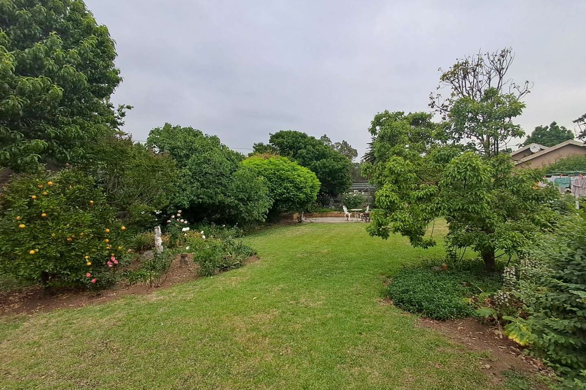 Endless Possibilities in This 3-Bedroom Family Home! - Photo 4