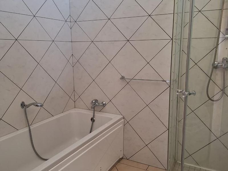Townhouse in well maintained complex in Avis - Photo 9