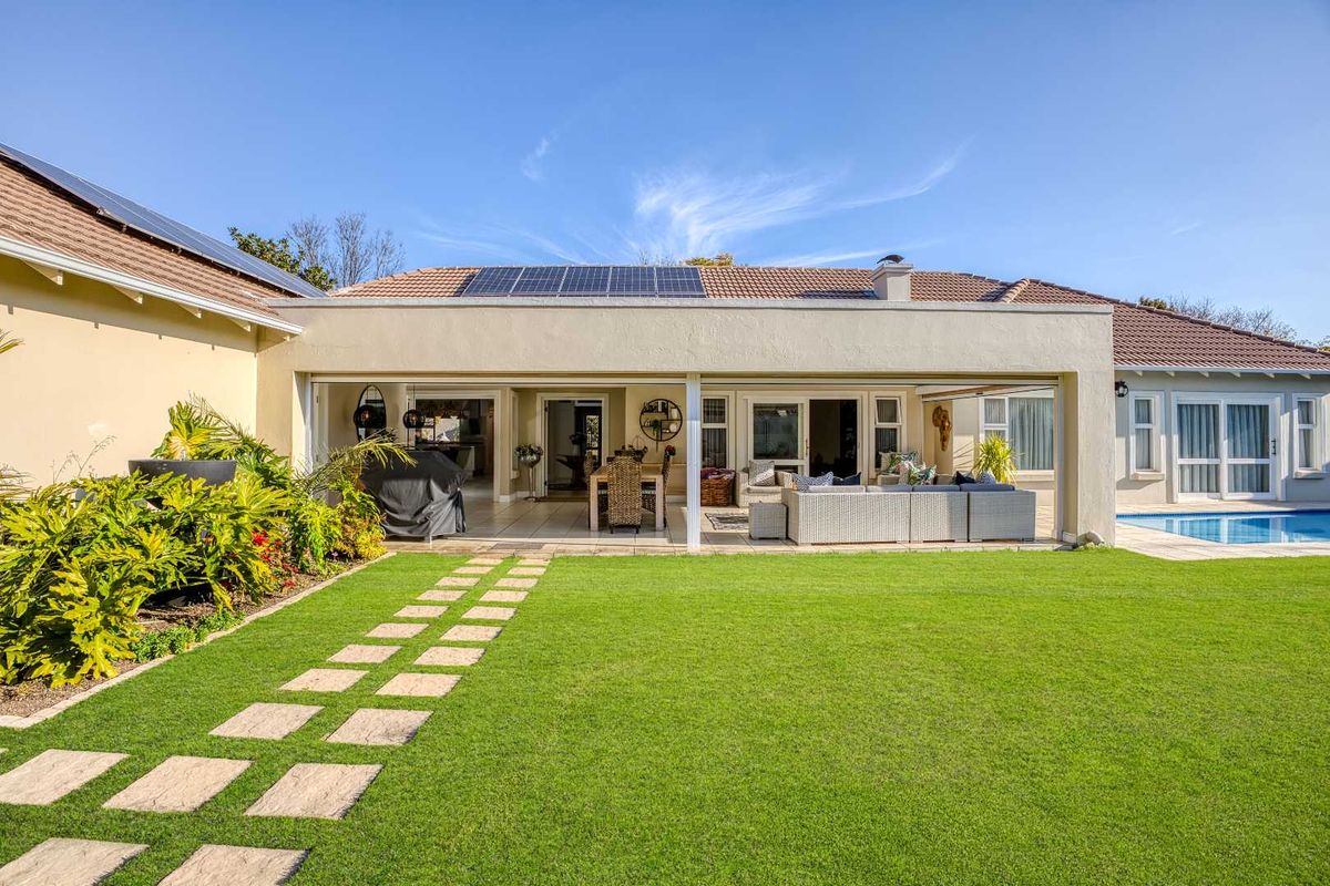 STUNNING 3 BEDROOM HOUSE FOR SALE IN CEDAR LAKES LIFESTYLE ESTATE - Photo 3