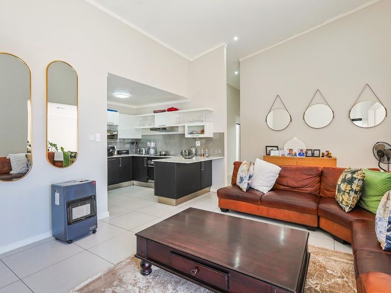 3 Bedroom For Sale , - Photo 4