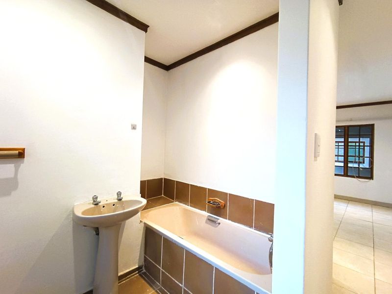 Hidden Duet with a Townhouse Feel — No Levies - Photo 8