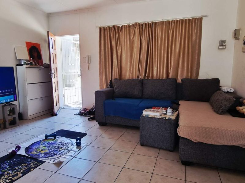 Dorado Valley 2 bedroom Townhouse with Garage - Photo 2
