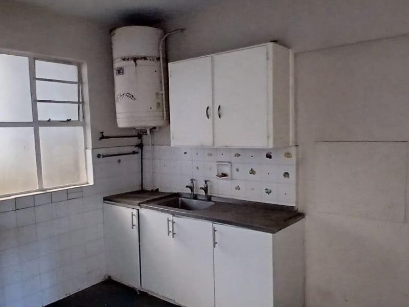 Urban Living Opportunity in Vibrant Durban Central - Photo 3