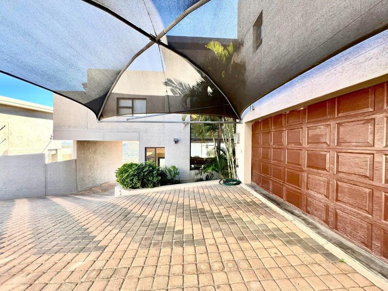 House For Sale in Ludwigsdorf - Photo 2