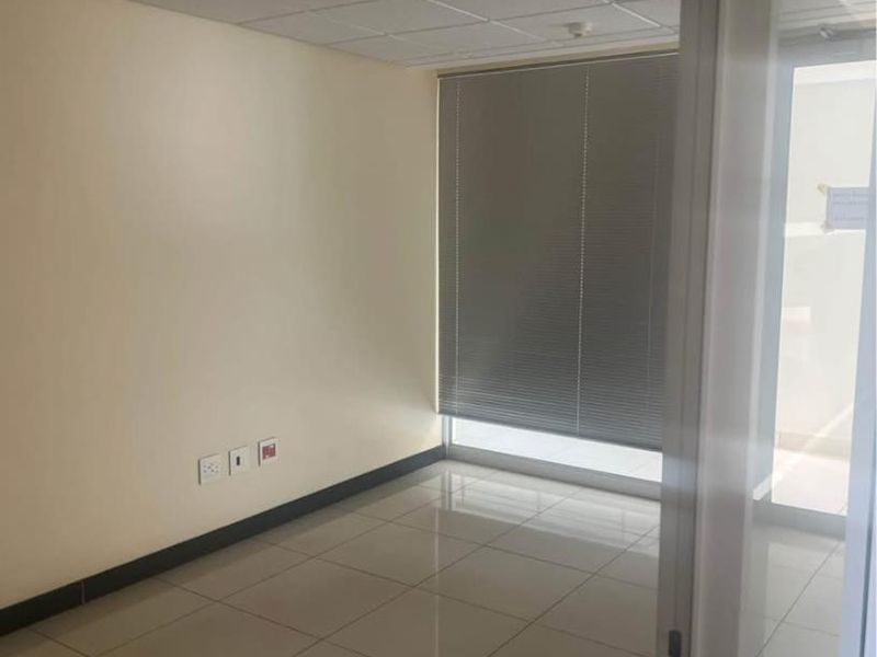 Office Space To Let - Photo 3