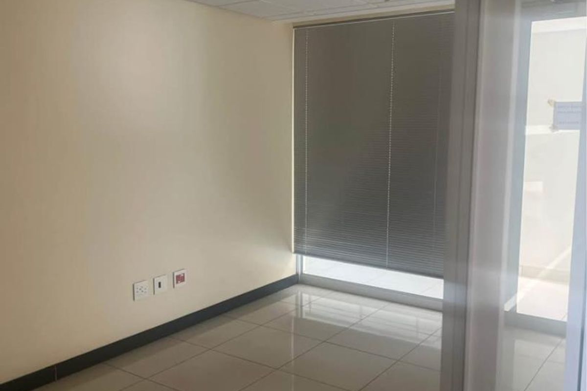 Office Space To Let - Photo 3