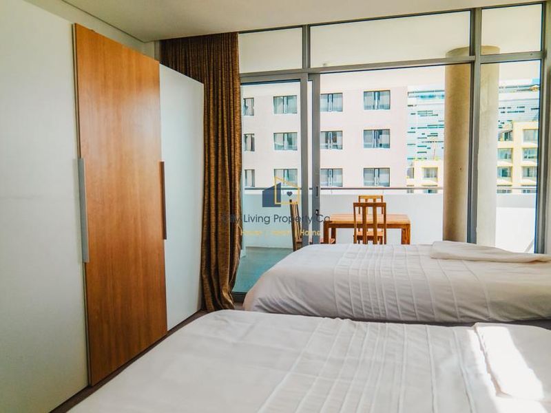 WELL SOUGHT AFTER FULY FURNISHED, APARTMENT TO RENT IN WINDHOEK CBD!! FREEDOM PLAZA!! AVAILABLE IMMEDIATELY!!! - Photo 9