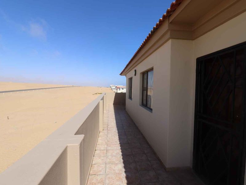 2 Bedroom Apartment For Sale or Rent in Langstrand Beach Resort - Photo 5