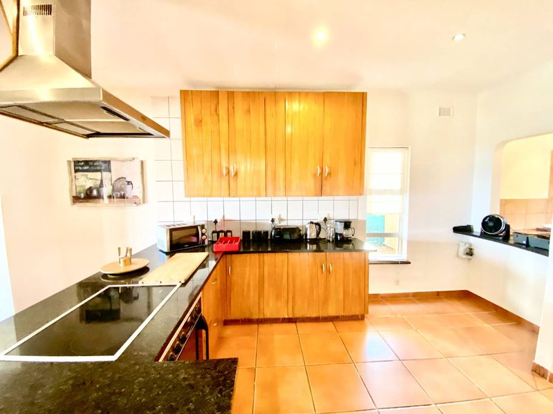 Hendra Estates - Perfect Coastal Retreat with Gorgeous Sea Views For Rent In Umdloti - Shared Property - Photo 4