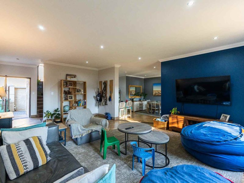 Spacious Family Living with Exceptional Indoor-Outdoor Flow in The Wilds Estate - Photo 3