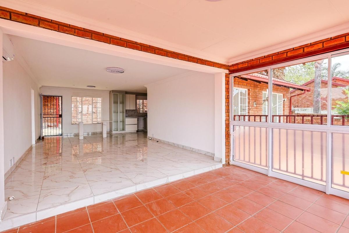 Beautiful 3-Bedroom Apartment with Modern Finishes and Stunning Views - Photo 4