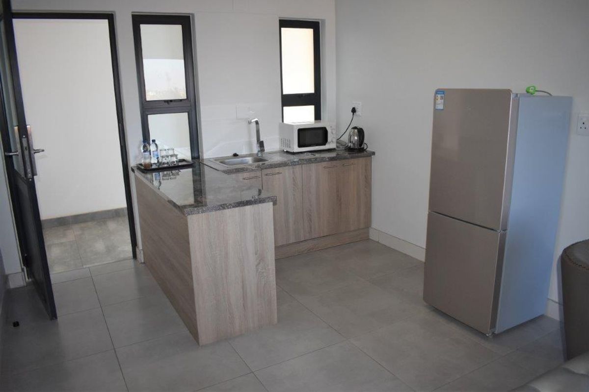 HOTEL FOR SALE IN WALVIS BAY. - Photo 4