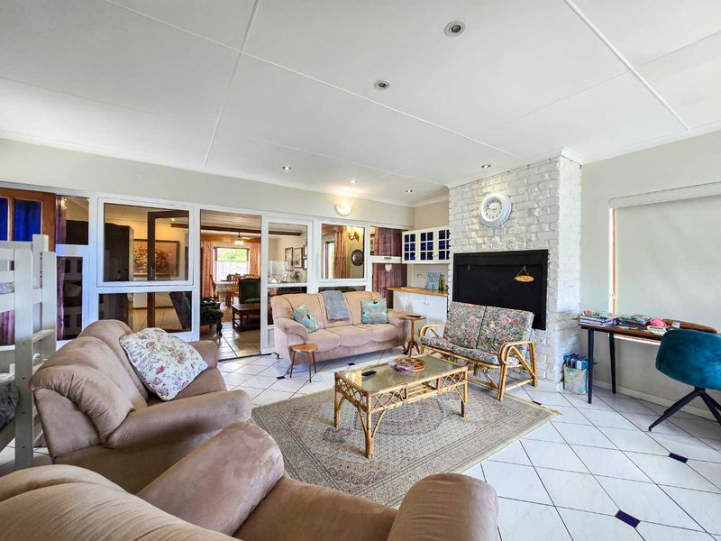 Prime property for sale in Stilbaai-wes. - Photo 8