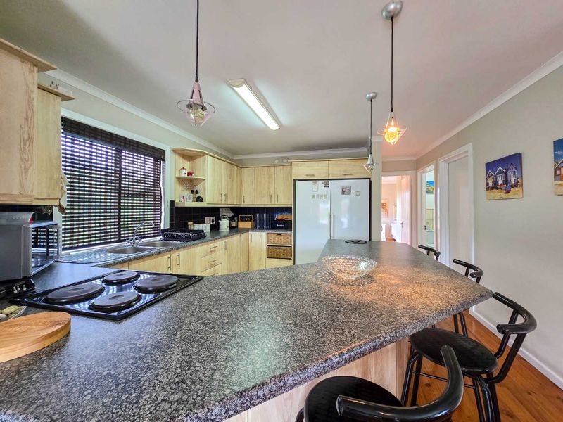 Your private coastal escape awaits. - Photo 10